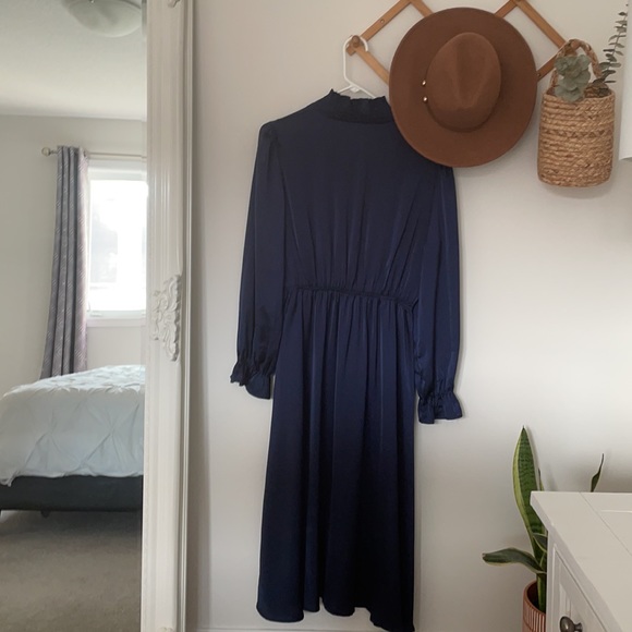 Amazon | Navy Blue Silk Dress - Picture 5 of 5